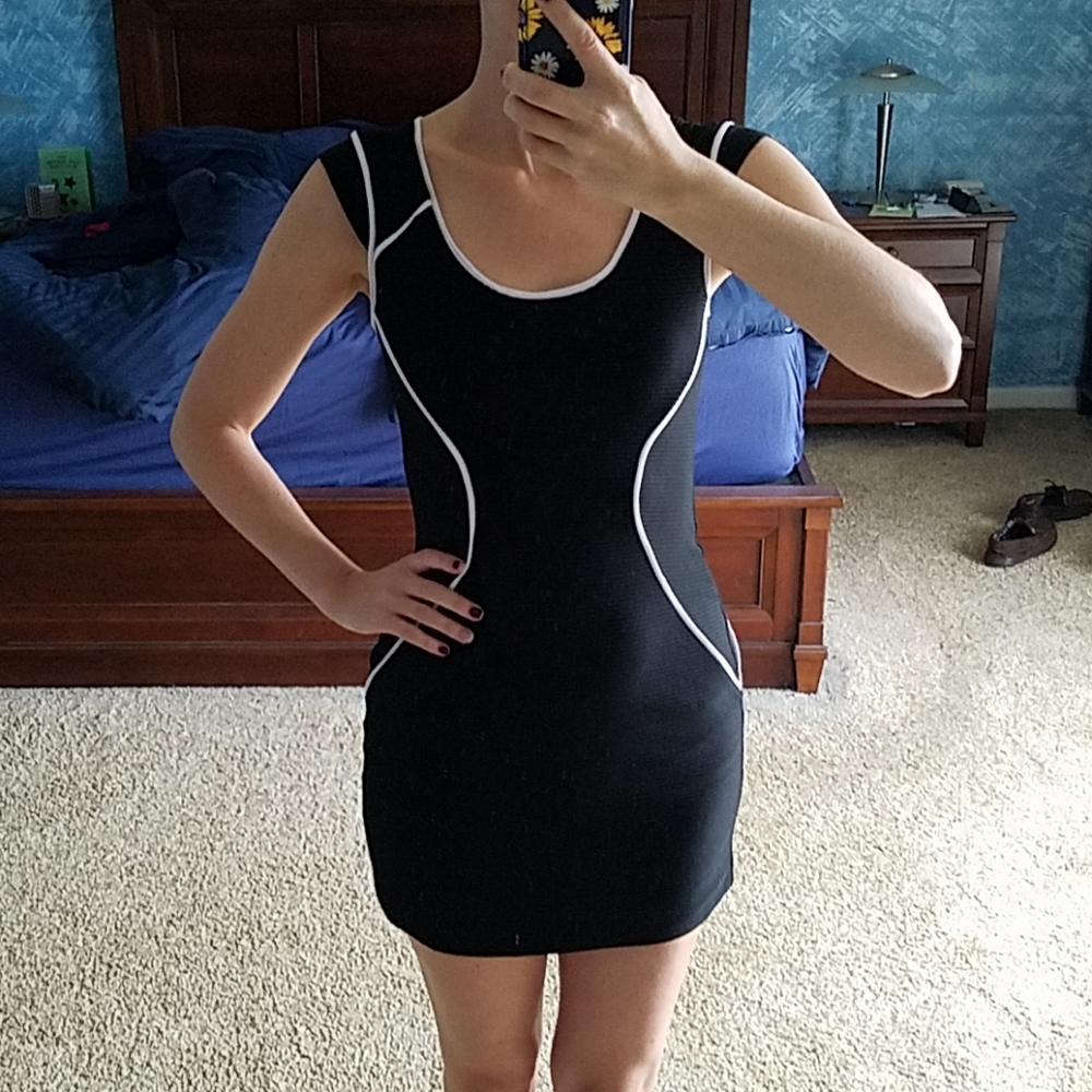 B&w ribbed mini dress